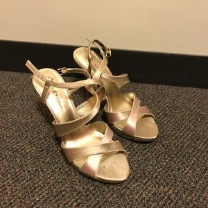 Kelly & Katie high heel sandals